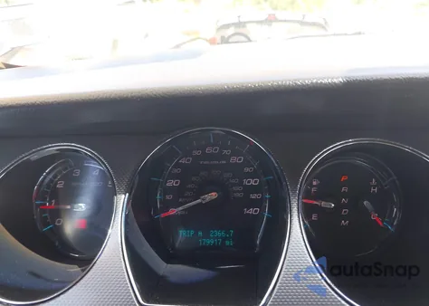 2010 Ford Taurus Sel z USA, uszkodzony, nr VIN 1FAHP2HW4AG164899